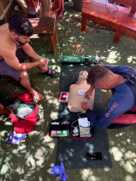 Rescue Diver + EFR diving course in Eilat